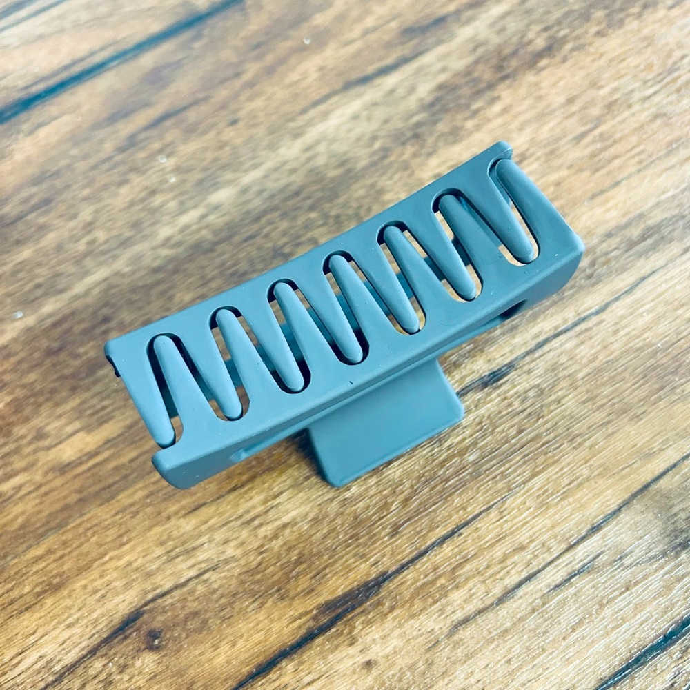 7 Large Rectangular Lababa Hair Clips- NWT - Picture 4 of 4